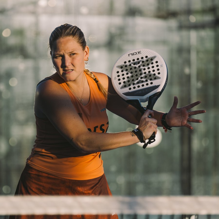 Aranzazu Osoro da la bienvenida a Felicitas Darboure, la primera chica residente en la NFA - NOX
