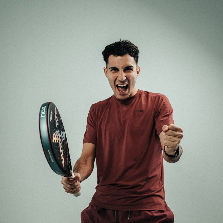 Youtuber VS 16 jóvenes promesas de la NFA - NOX